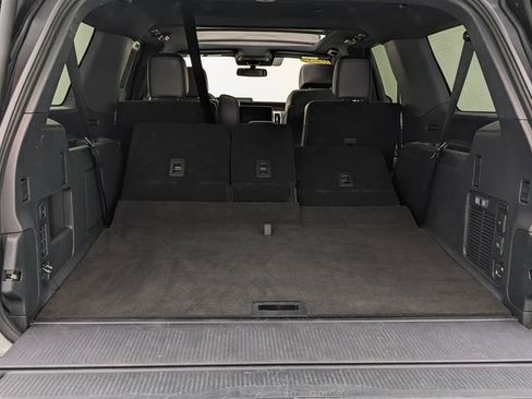 Certified 2025 Ford Expedition Max Platinum w/ Stealth Appearance Package AWD/4WD image 9