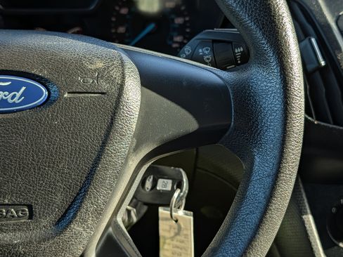 Used 2017 Ford Transit Connect XL image 23