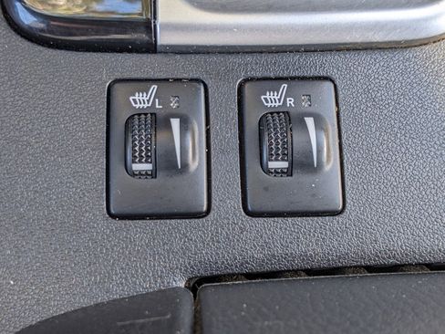 Used 2015 Toyota Highlander XLE image 28