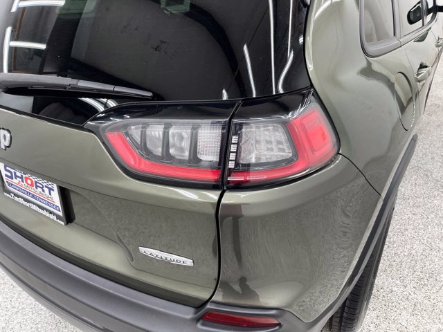 Used 2021 Jeep Cherokee Latitude FWD image 8
