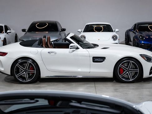 Used 2018 Mercedes-Benz AMG GT C image 8