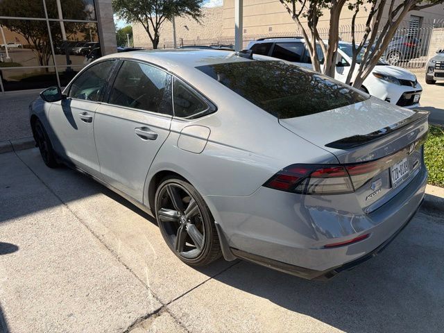 Used 2024 Honda Accord Sport image 4
