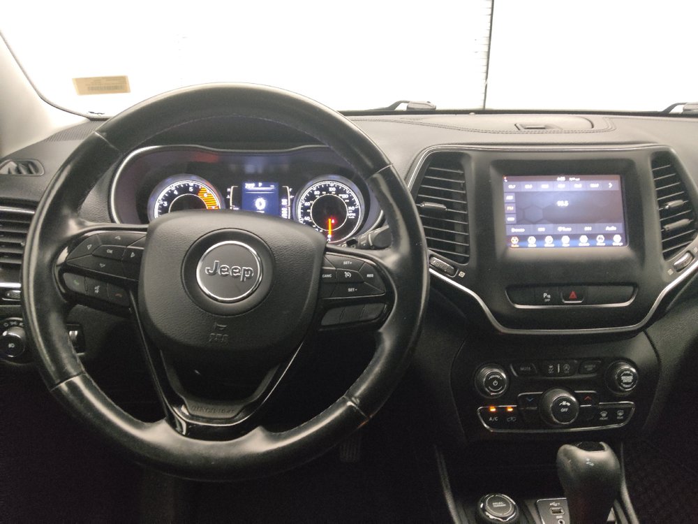 Used 2020 Jeep Cherokee Latitude Plus AWD/4WD image 22