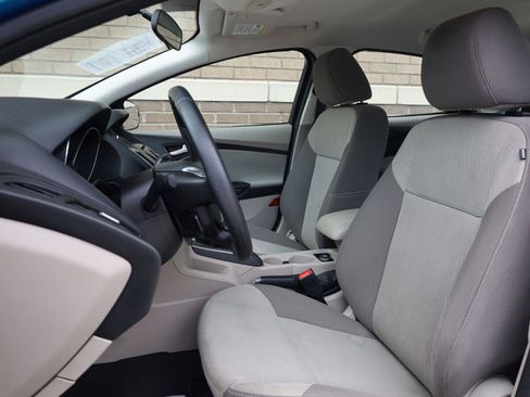 Used 2014 Ford Focus SE FWD image 18