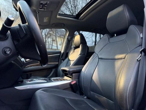 Used 2019 Acura MDX SH-AWD w/ Technology Package image 18