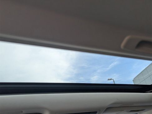 Used 2019 Lexus ES 300h image 28