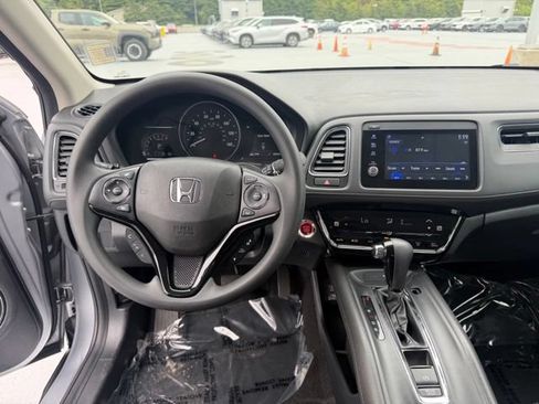 Certified 2022 Honda HR-V EX image 16