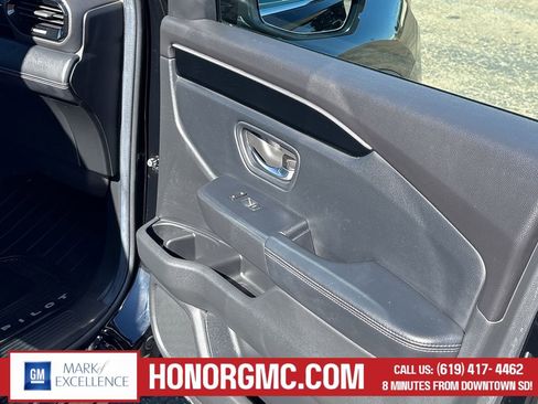 Used 2025 Honda Pilot EX-L image 28