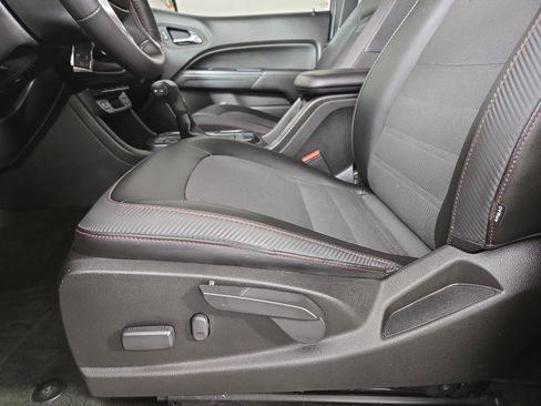 Used 2016 GMC Canyon SLE w/ All Terrain Package image 29