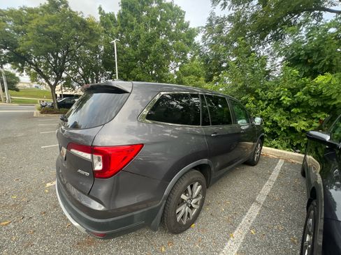 Used 2019 Honda Pilot EX image 3