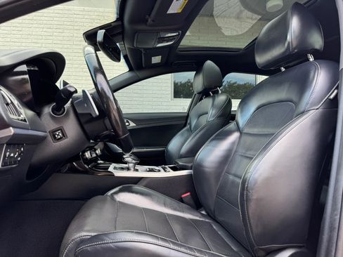 Used 2018 Kia Stinger GT2 RWD image 15