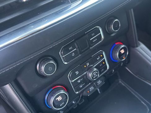 Used 2022 Chevrolet Tahoe LT w/ Luxury Package image 11