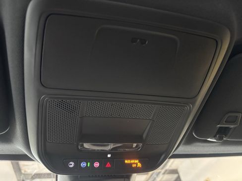 New 2026 GMC Terrain Elevation w/ Elevation Premium Package image 25