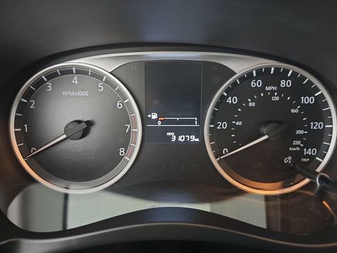 Used 2024 Nissan Kicks S FWD image 17