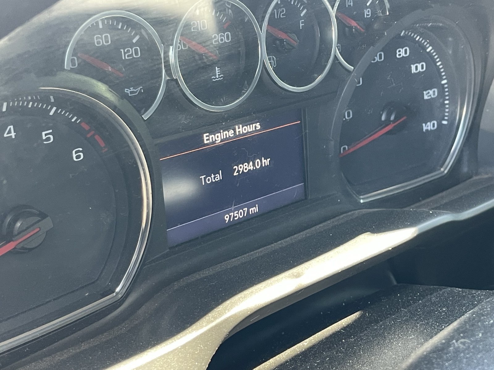 Used 2022 Chevrolet Silverado 1500 LT AWD/4WD image 11