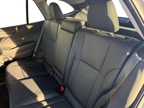 Used 2023 Subaru Outback Limited image 13