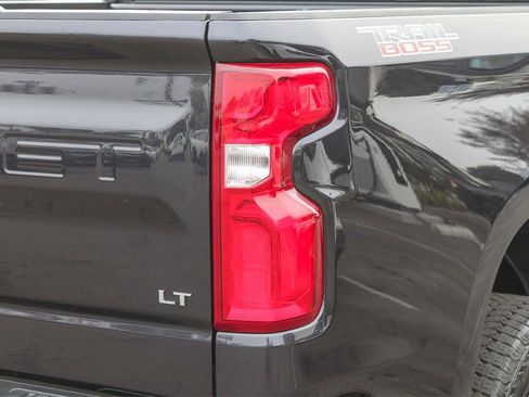 Used 2024 Chevrolet Silverado 1500 LT Trail Boss w/ Convenience Package II image 11