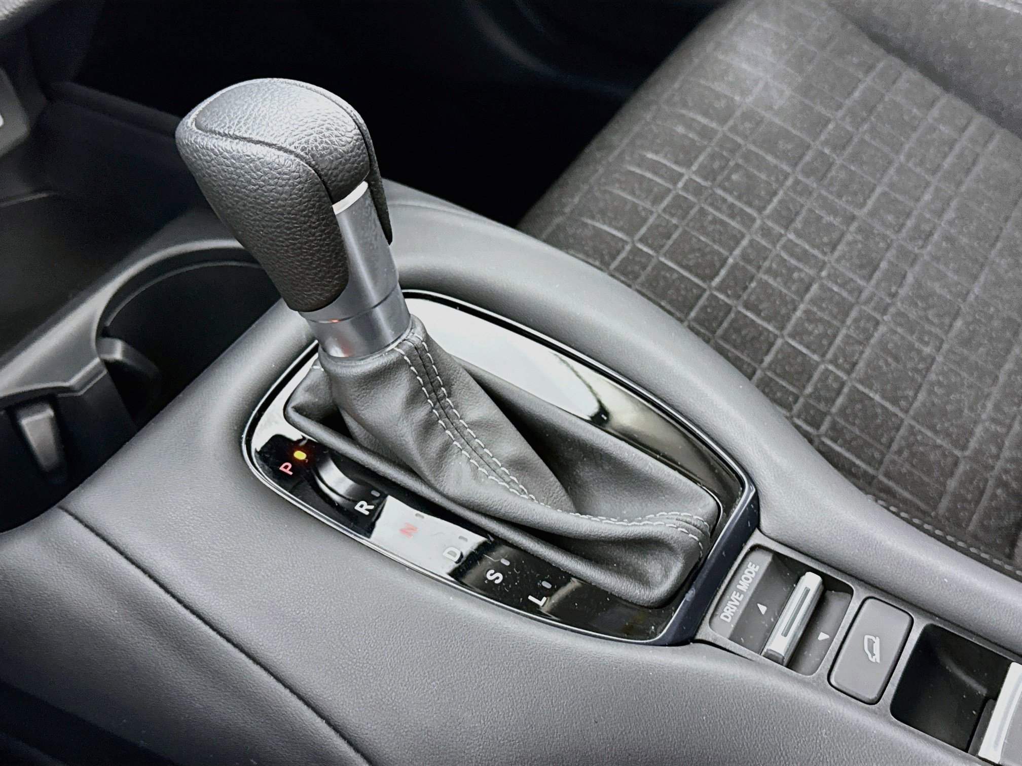 Certified 2024 Honda HR-V LX image 16
