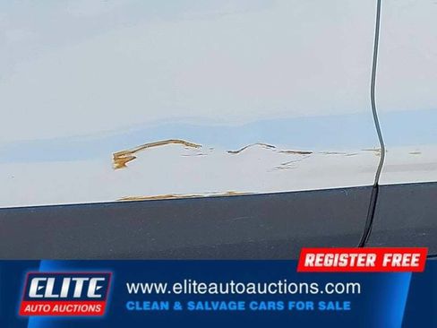 Used 2015 Ford Escape Titanium AWD/4WD image 23