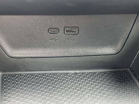 Used 2025 Chevrolet Equinox LT w/ Convenience Package II AWD/4WD image 18