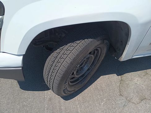 Used 2009 Chevrolet Colorado W/T RWD image 18