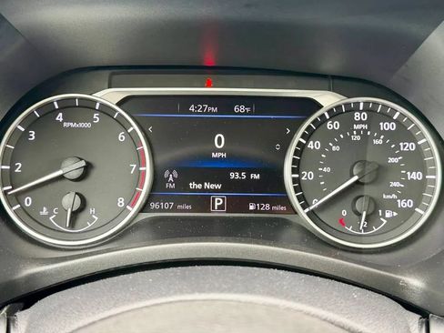 Used 2022 Nissan Sentra SV w/ Trunk Package FWD image 20