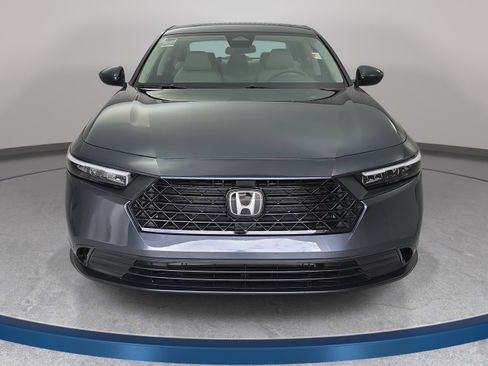 Used 2024 Honda Accord EX image 2