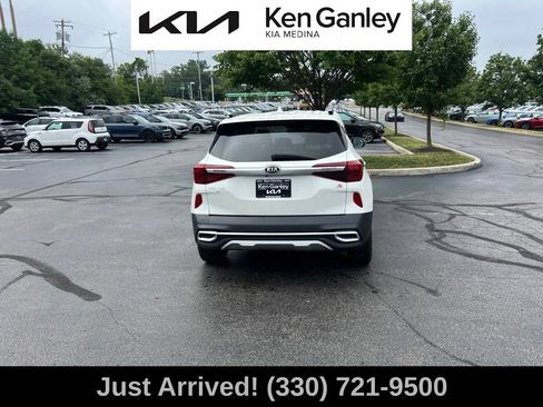 Used 2021 Kia Seltos S AWD/4WD image 6