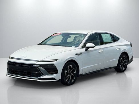 Used 2025 Hyundai Sonata SEL FWD image 5