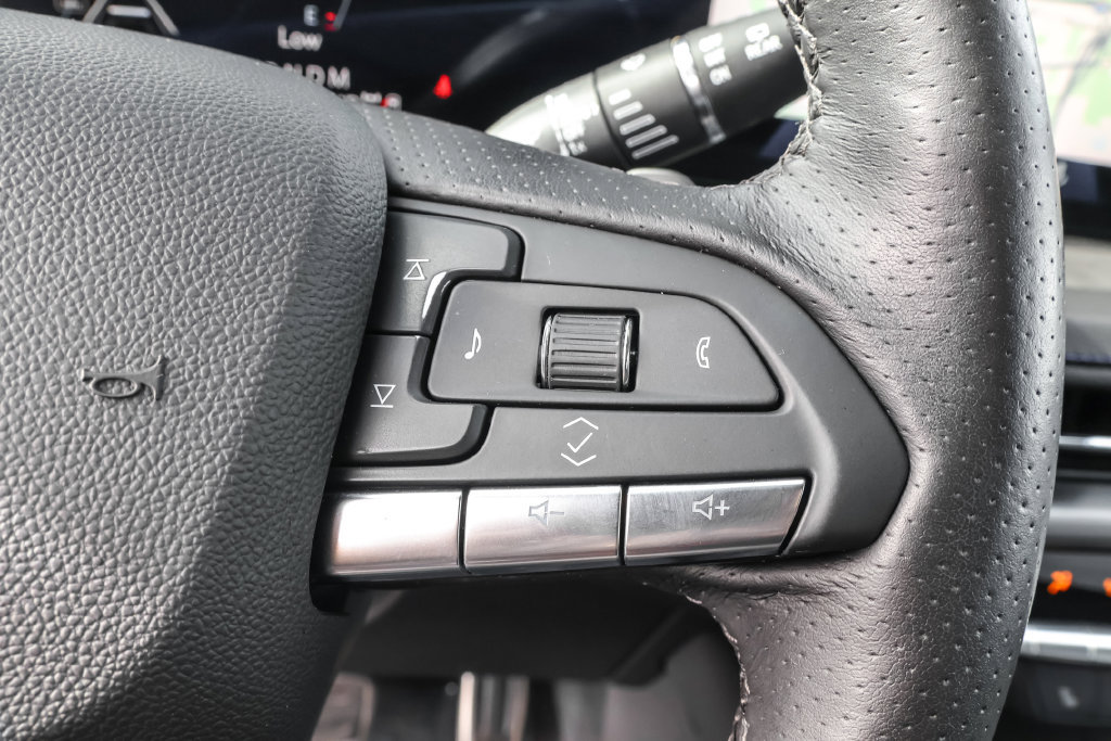 Used 2024 Cadillac XT4 Sport w/ Cold Weather Package AWD/4WD image 25