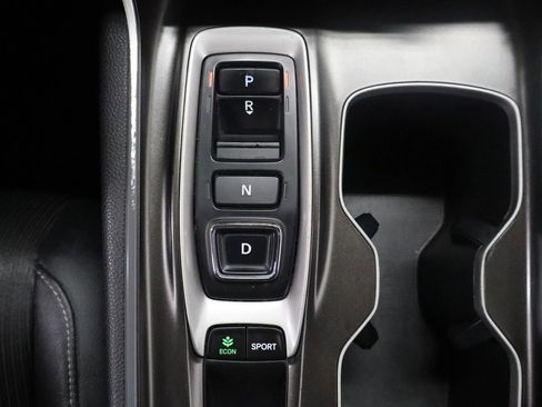 Used 2019 Honda Accord Sport image 26