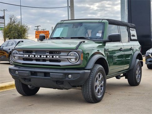Used 2023 Ford Bronco Big Bend image 2