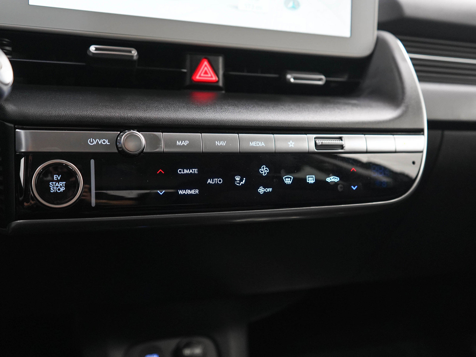 Certified 2024 Hyundai Ioniq 5 SEL AWD/4WD image 22