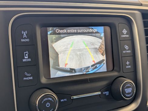 Used 2021 RAM 1500 Classic SLT image 26