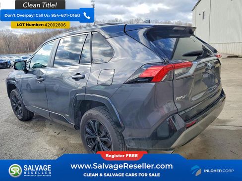 Used 2024 Toyota RAV4 XSE image 3