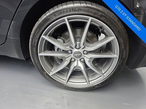 Used 2023 Genesis G70 2.0T RWD image 17