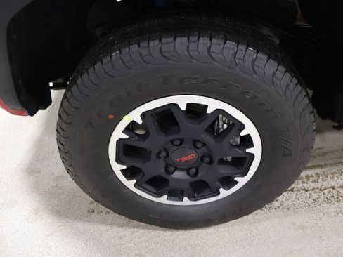 New 2026 Toyota Tacoma TRD Off-Road AWD/4WD image 7