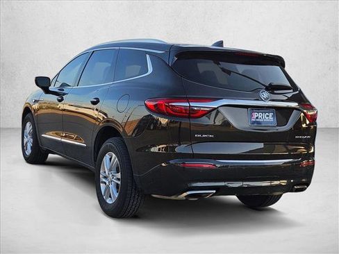 Used 2018 Buick Enclave Essence image 7