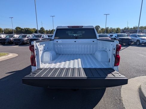 Used 2024 Chevrolet Silverado 1500 Custom w/ Turbomax Blackout Package image 25