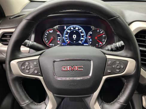 Certified 2023 GMC Acadia Denali w/ Denali Ultimate Package AWD/4WD image 17