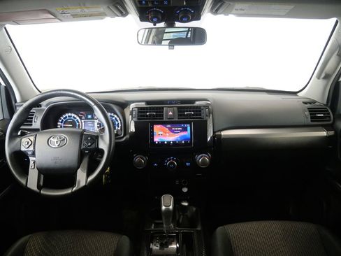 Used 2019 Toyota 4Runner TRD Off-Road AWD/4WD image 17