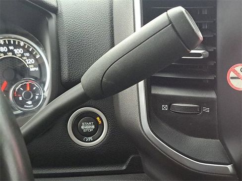 Used 2024 RAM 3500 Big Horn image 23