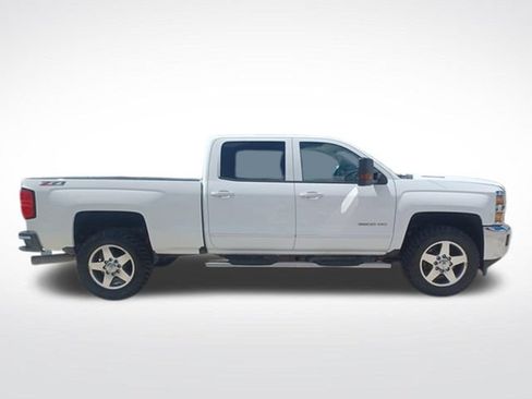 Used 2016 Chevrolet Silverado 2500 LT w/ LT Convenience Package AWD/4WD image 9