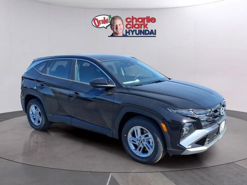 New 2026 Hyundai Tucson SE image 7