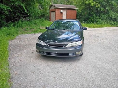 Used 1998 Lexus ES 330 FWD image 2