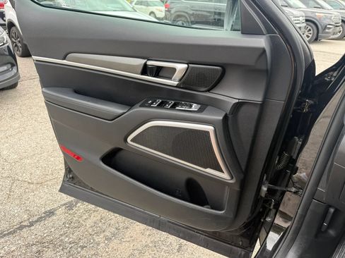 Used 2022 Kia Telluride S FWD image 27