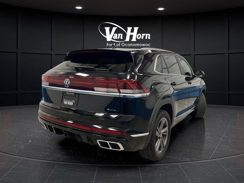 Used 2024 Volkswagen Atlas Cross Sport SEL R-Line AWD/4WD image 7