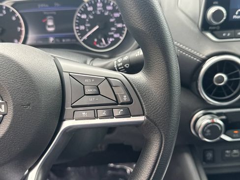 Used 2024 Nissan Sentra SV FWD image 25