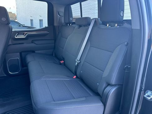 Certified 2022 Chevrolet Silverado 1500 LT Trail Boss w/ Convenience Package II image 29