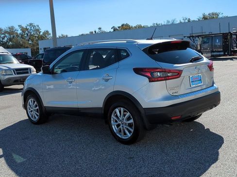 Used 2020 Nissan Rogue Sport SV image 7